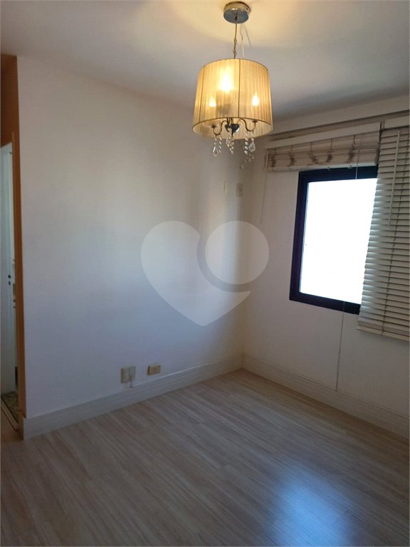Apartamento à venda com 2 quartos, sendo 1 suíte, em Vila Hamburguesa, São Paulo, SP