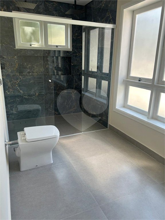 Casa à venda com 4 suítes no condomínio Jardim Paulista I, Vinhedo - SP