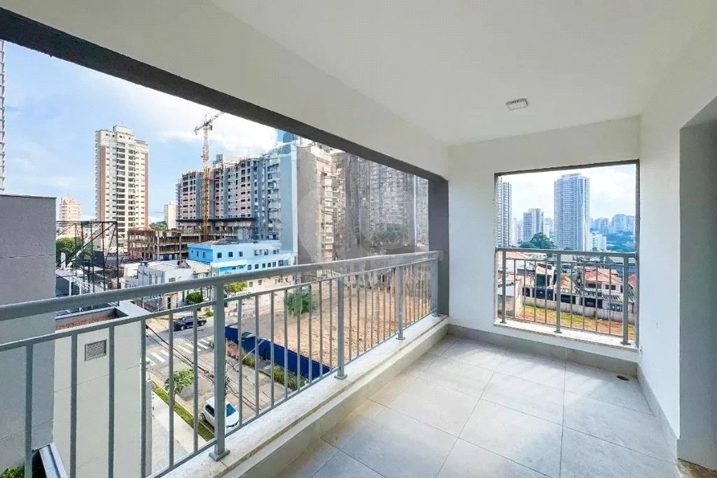 Apartamento com 1 dormitório próximo ao metrô Linha Verde.