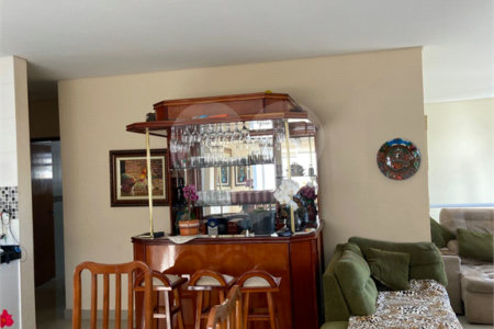 Linda casa Condomínio Santa Isabel I