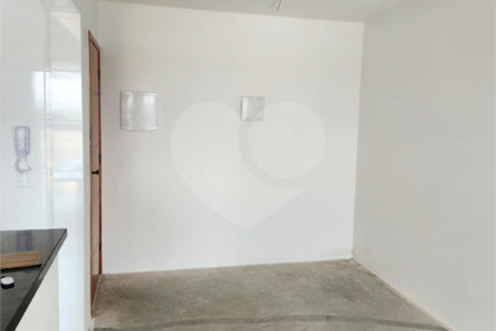 Apartamento com 2 quartos e 1 vaga de garagem na Vila Nova Bonsucesso