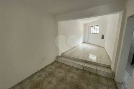 Casa comercio dispondo para venda ou locação no Centro,