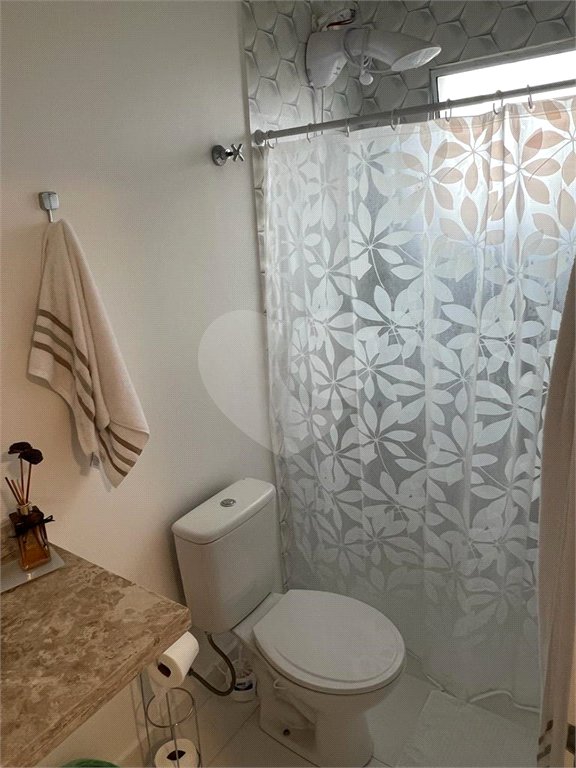 Casa à venda com 2 suítes no condomínio Jd. Avelino II, São Paulo - SP