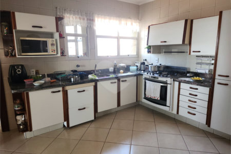 Apartamento à venda ou para alugar com 5 quartos, sendo 2 suítes, no Centro, Araraquara, SP