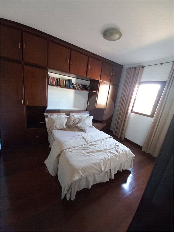 Casa à venda com 4 suítes no condomínio Aruã, Mogi das Cruzes - SP