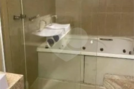 Casa à venda com 3 quartos no condomínio Villa D' Oro, Vinhedo - SP
