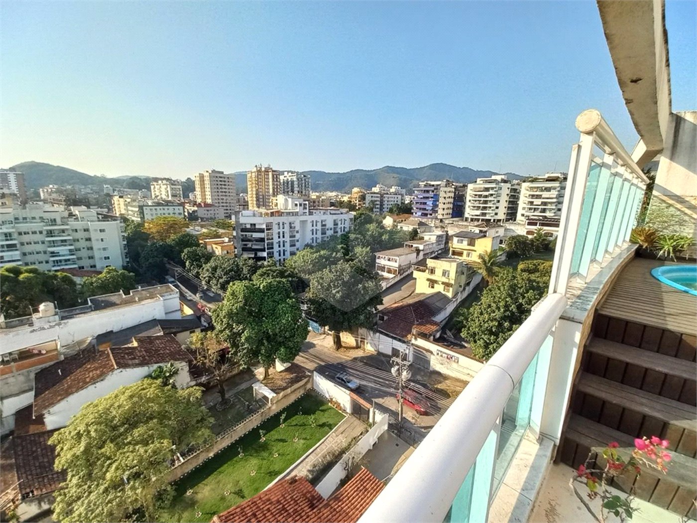 Cobertura à venda com 4 quartos, sendo 2 suítes, em Jacarepaguá, Rio de Janeiro, RJ