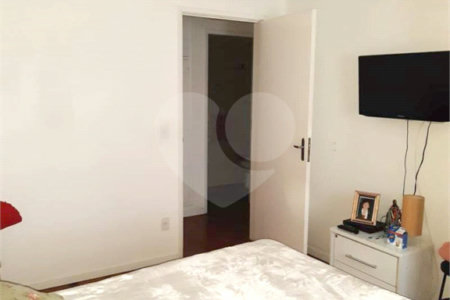 Apartamento à venda com 2 quartos, sendo 1 suíte,  em Barra Funda, São Paulo, SP