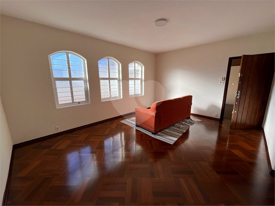 Casa à venda com 3 quartos, sendo 1 suíte, em Jardim Itália, Itapetininga, SP