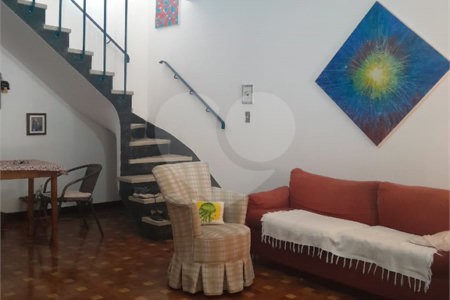 Sobrado à venda com 3 quartos em Sumaré, São Paulo, SP