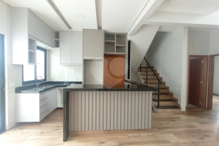 Casa à venda com 3 quartos, sendo 2 suítes, no condomínio Vila Rica, Indaiatuba - SP