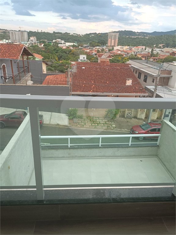 Sobrado à venda com 3 quartos, sendo 1 suíte, em Jardim do Lago, Atibaia, SP