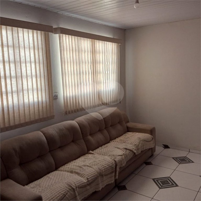 Casa de Vila à venda com 3 quartos em Jardim Santa Cruz, Salto, SP