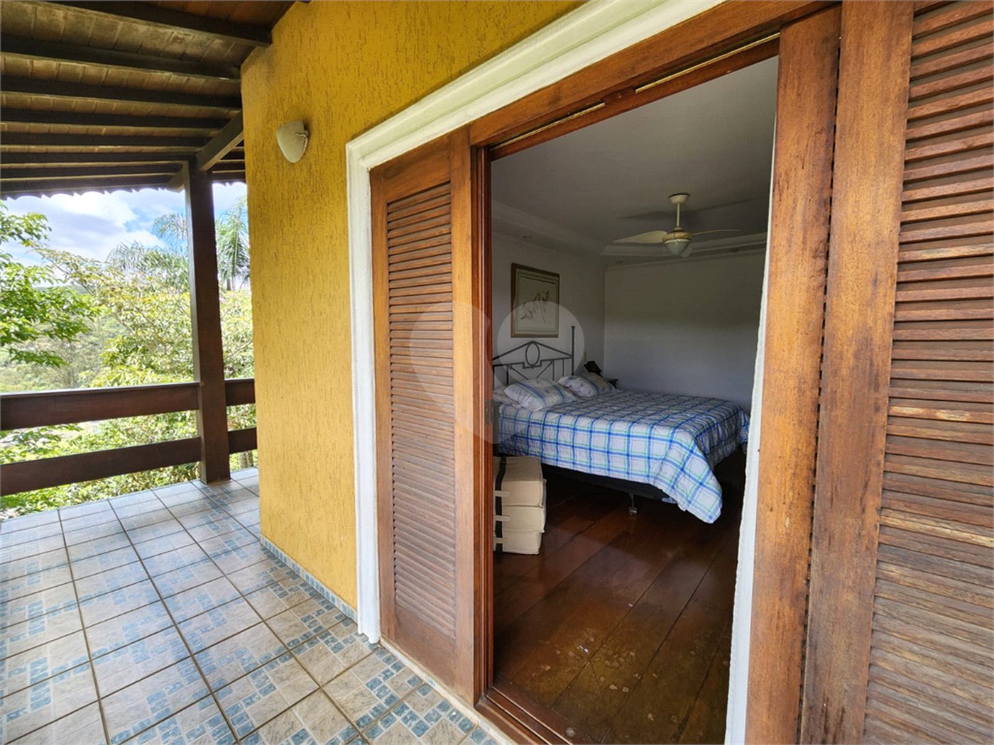 Casa à venda com 5 suítes no condomínio Suíça da Cantareira, Mairiporã - SP