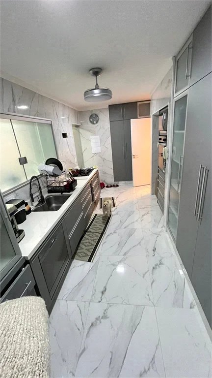 Apartamento à venda com 3 suítes em Vila Suzana, São Paulo, SP