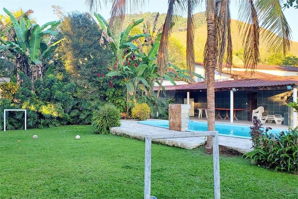 Sítio à venda com 3 suítes em Parque Santa Eugênia, Guapimirim, RJ