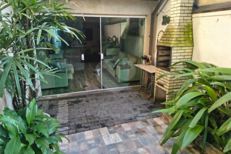 Casa à venda com 3 quartos, sendo 1 suíte, em Mirandópolis, São Paulo, SP