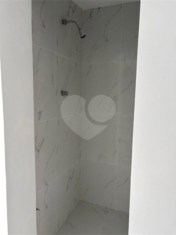 Casa à venda ou para alugar com 5 suítes no condomínio Quebec Villie, São Roque - SP