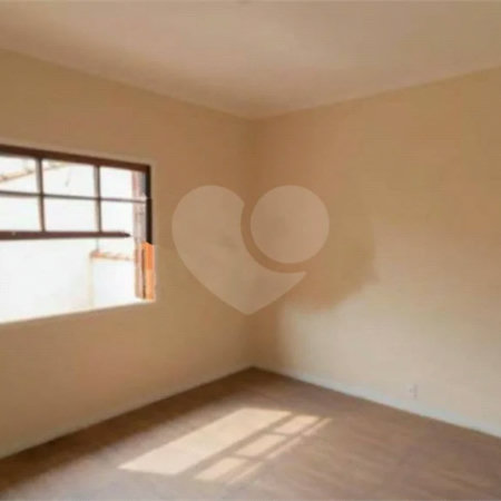 Sobrado à venda com 4 quartos em Parada Inglesa, São Paulo, SP