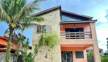 Casa à venda com 4 quartos, sendo 1 suíte,  em Morada da Praia, Bertioga, SP
