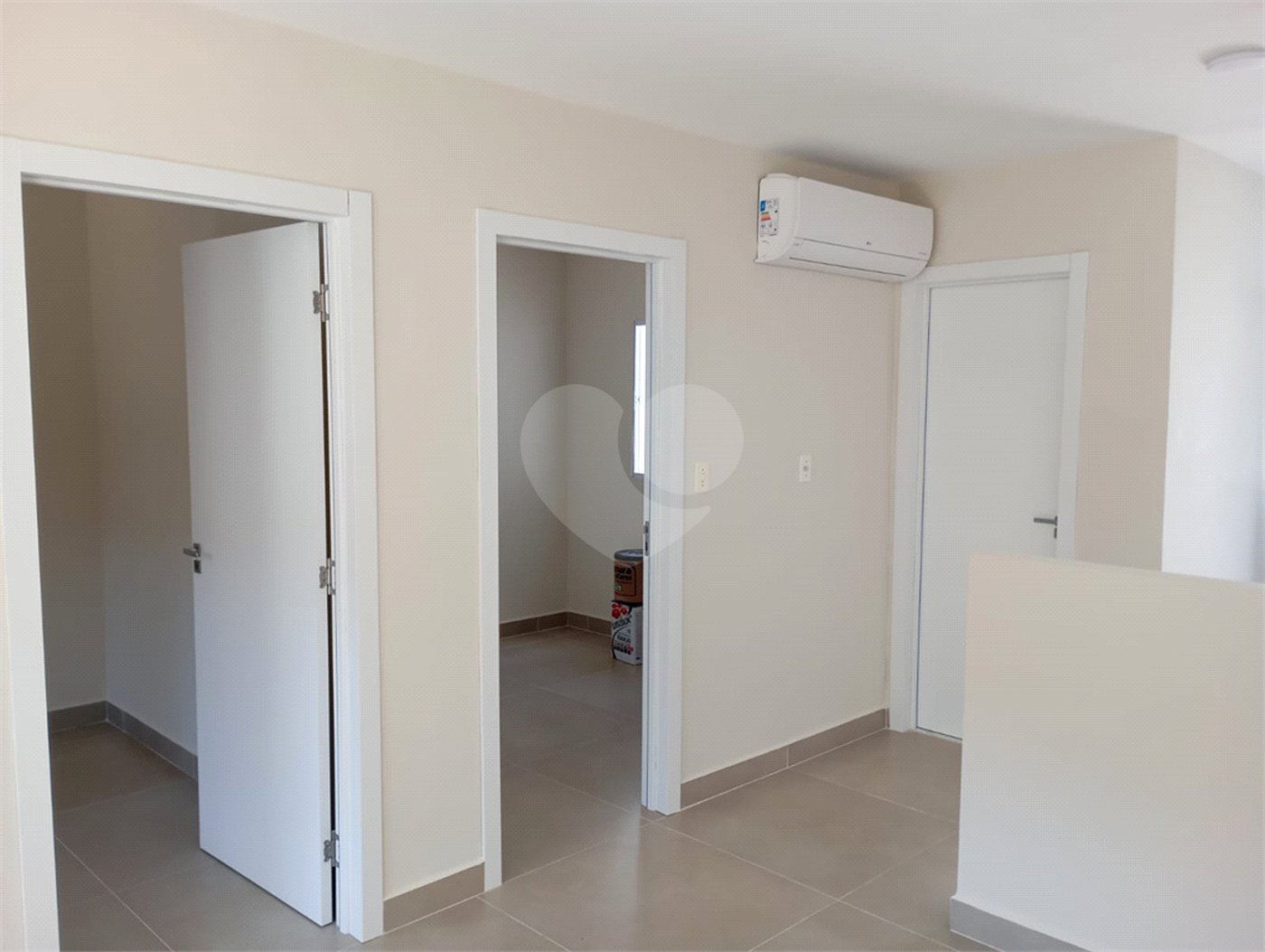 Apartamento à venda com 2 quartos em Lopes de Oliveira, Sorocaba, SP