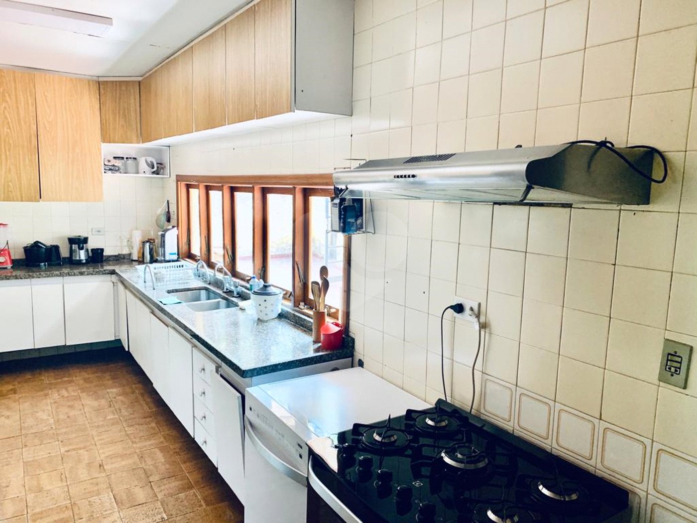 Casa Térrea à venda com 4 quartos, sendo 1 suíte, em Serra da Cantareira, Mairiporã, SP