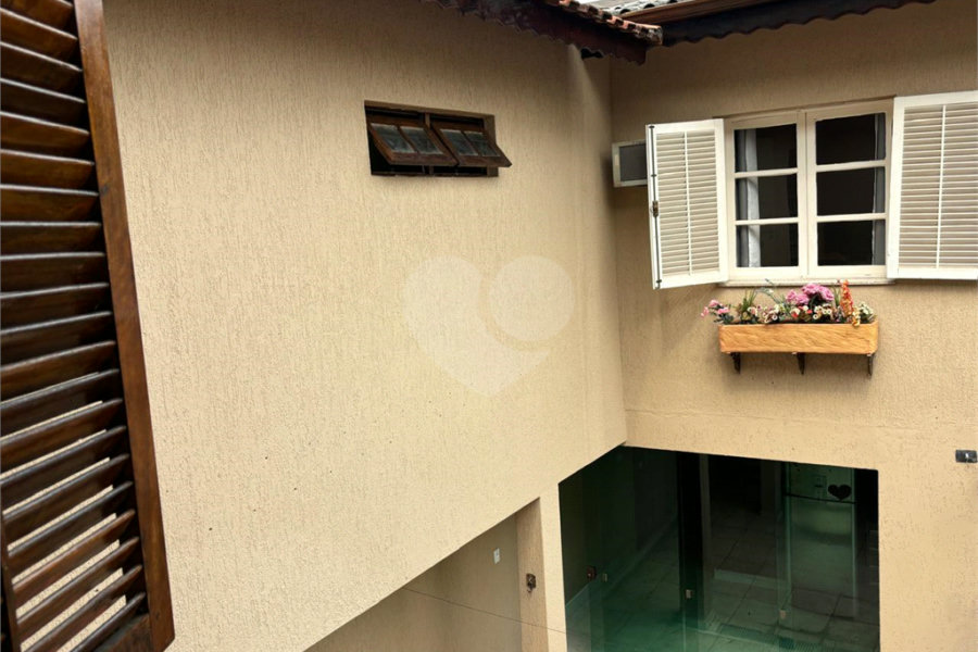 Sobrado à venda com 3 quartos, sendo 1 suíte, em Vila Albertina, São Paulo, SP