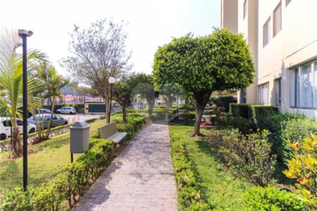 Apartamento à venda com 2 quartos em Parque Maria Domitila, São Paulo, SP
