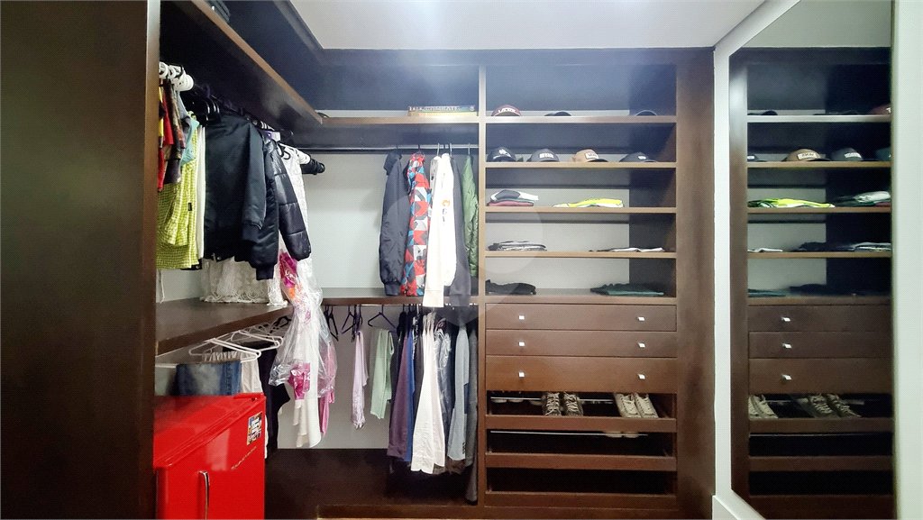 Casa à venda ou para alugar com 5 suítes em Serra da Cantareira, Mairiporã, SP
