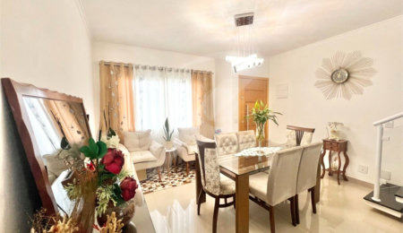 Sobrado à venda com 3 quartos, sendo 1 suíte,  em Tremembé, São Paulo, SP