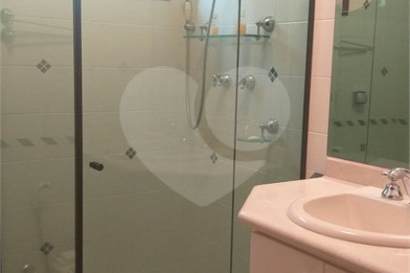 Casa à venda com 5 quartos, sendo 2 suítes, no condomínio Vinhas da Vista Alegre - Lado Sede, Vinhedo - SP