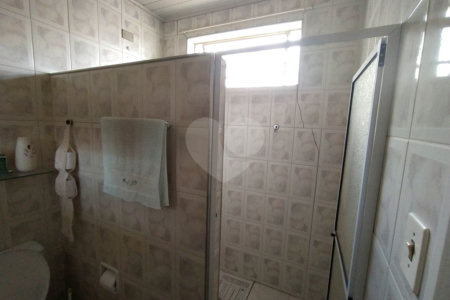 Casa à venda com 6 quartos, sendo 2 suítes, em Chora Menino, São Paulo, SP
