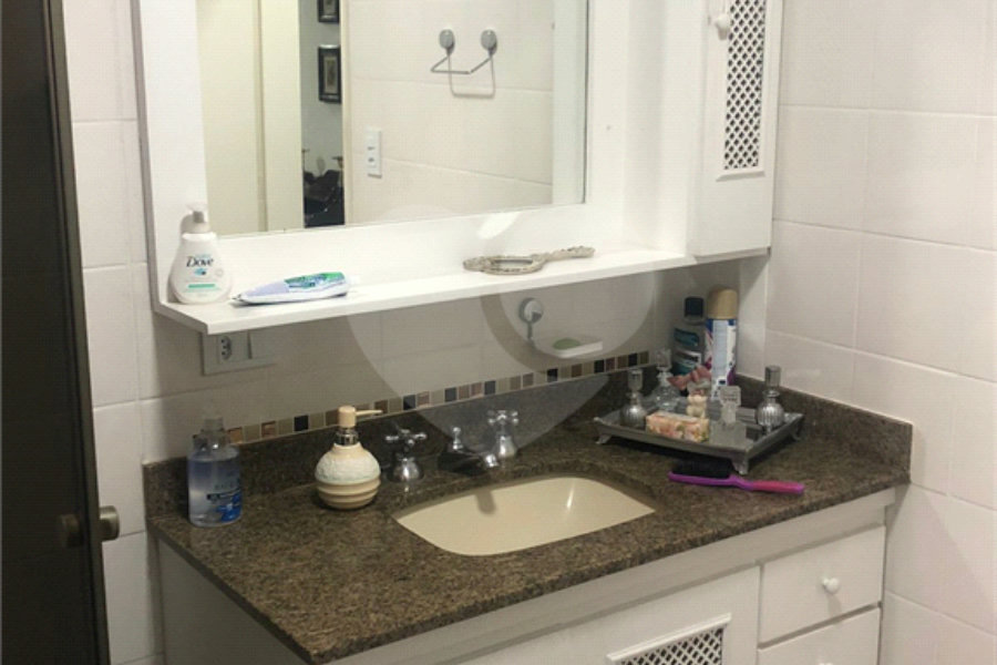 Apartamento à venda com 3 quartos, sendo 1 suíte, em Saúde, São Paulo, SP