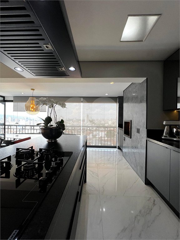 Apartamento à venda com 3 suítes no Centro, Mogi das Cruzes, SP