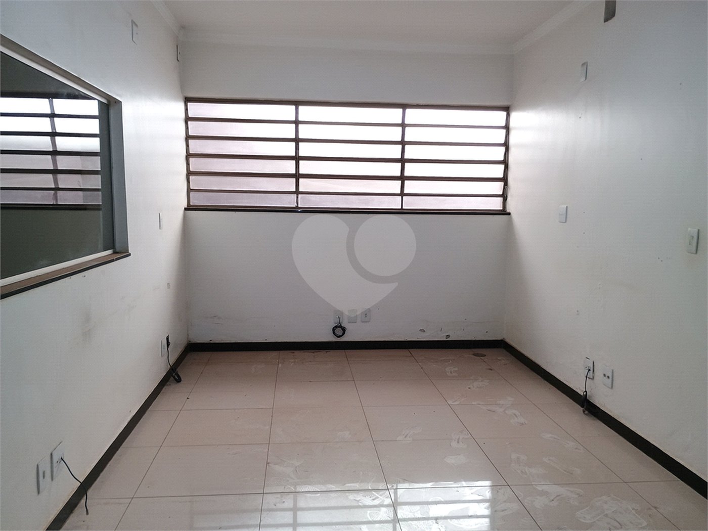 Casa para alugar com 1 quarto, sendo 2 suítes, no Centro, Ribeirão Preto, SP
