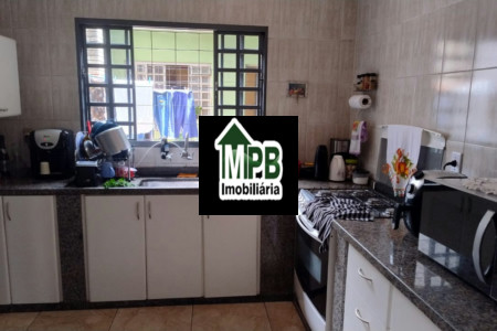 Sobrado à venda com 3 quartos em Jd. Alpes de Sorocaba, Sorocaba, SP