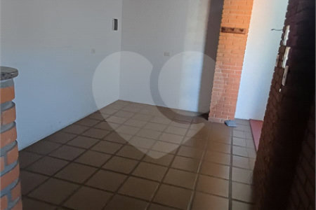 Sobrado à venda com 5 quartos, sendo 2 suítes,  em Parque Continental, São Paulo, SP
