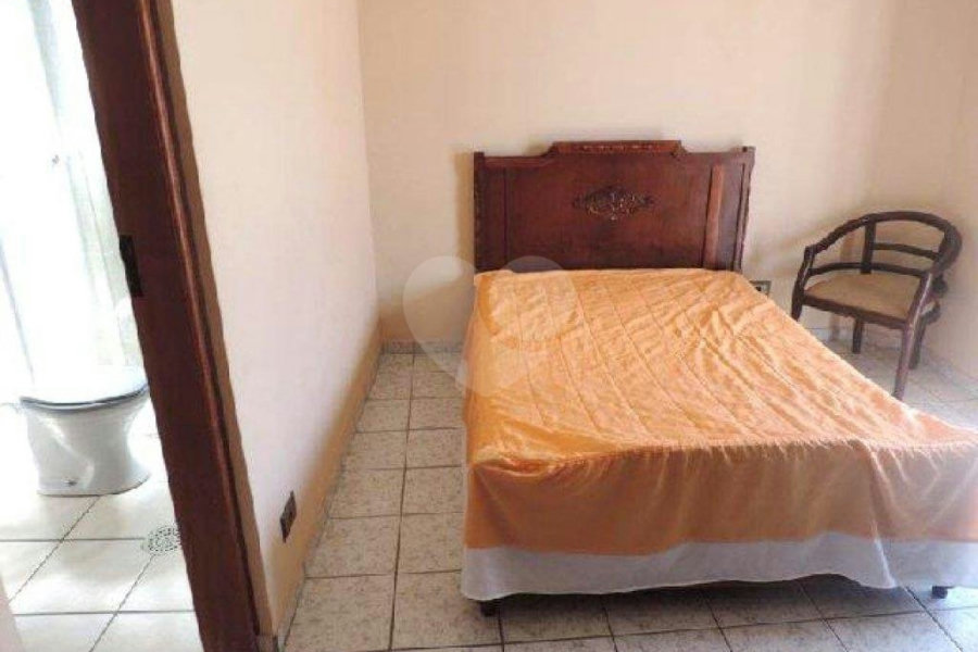 Apartamento à venda com 2 quartos, sendo 1 suíte,  em Loteamento João Batista Julião, Guarujá, SP