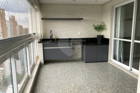 Apartamento à venda com 3 suítes em Vila Andrade, São Paulo, SP