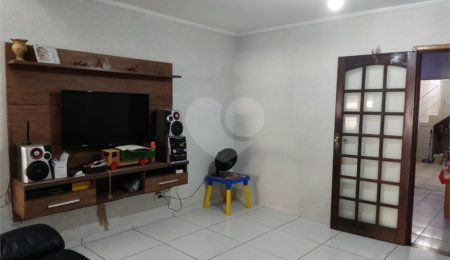Sobrado à venda ou para alugar com 4 quartos, sendo 2 suítes,  em Santana, São Paulo, SP