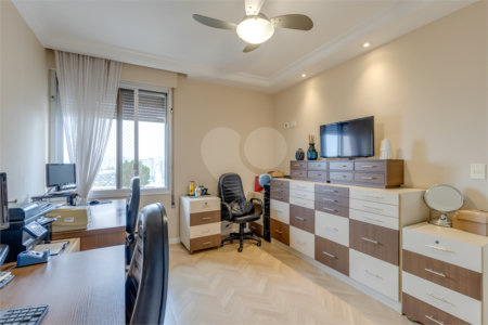 Apartamento à venda com 4 suítes em Jardim Marajoara, São Paulo, SP
