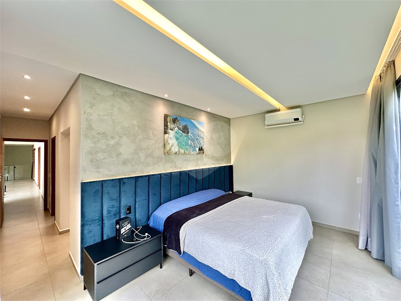 Casa à venda com 3 suítes no condomínio Reserva Santa Maria, Jandira - SP