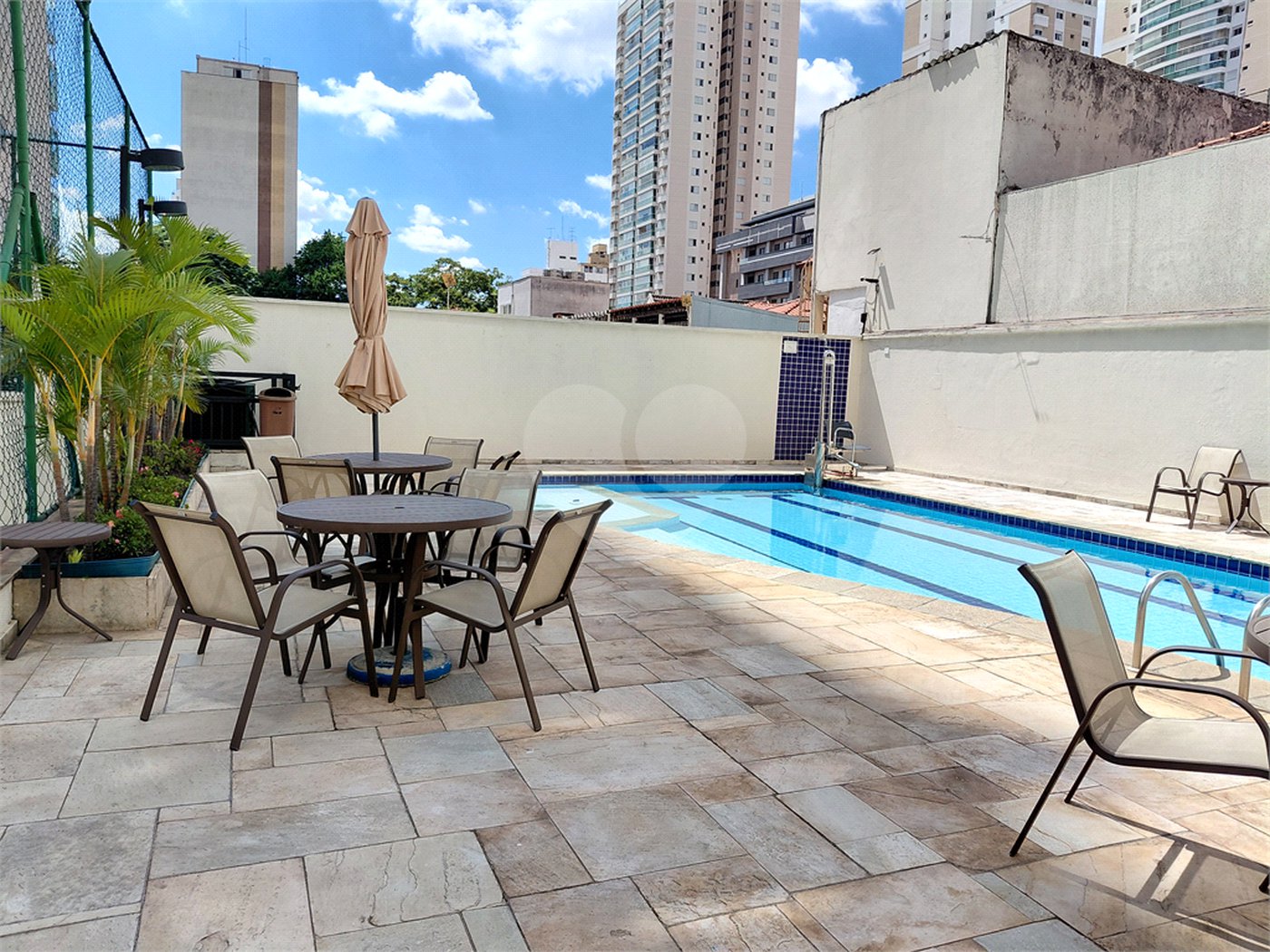 Apartamento à venda com 3 suítes em Vila Romana, São Paulo, SP