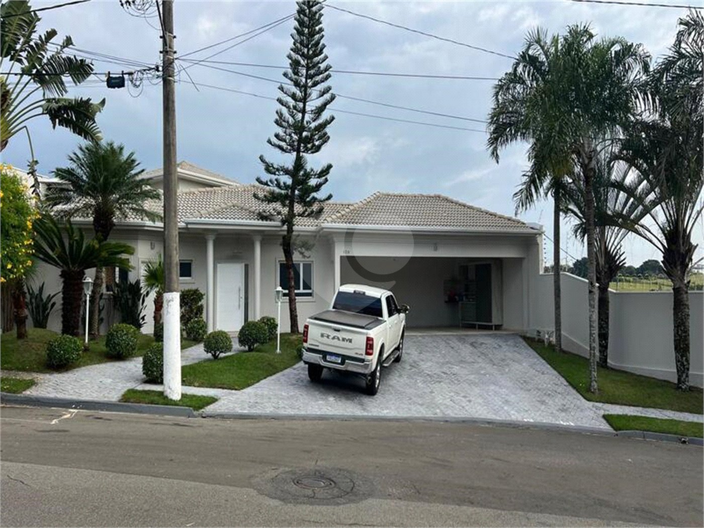 Casa à venda com 4 suítes no condomínio Jardim Residêncial da Villa Suiça, Indaiatuba - SP
