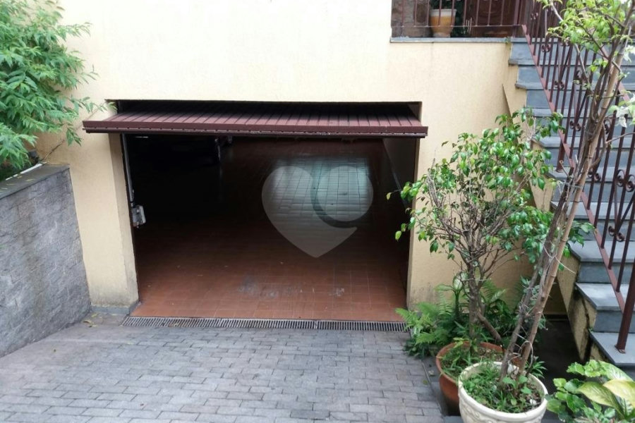 Sobrado à venda com 4 quartos, sendo 2 suítes, em Tremembé, São Paulo, SP