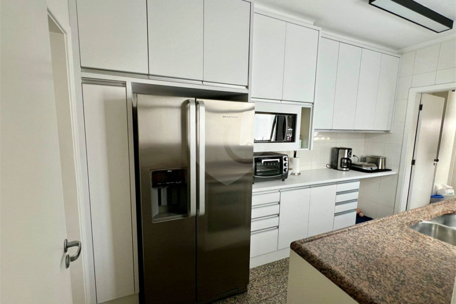 Apartamento à venda com 3 quartos, sendo 2 suítes, em Morumbi, São Paulo, SP
