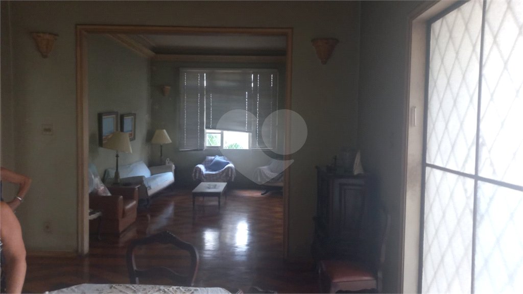 Casa à venda com 5 quartos, sendo 1 suíte, em Tijuca, Rio de Janeiro, RJ