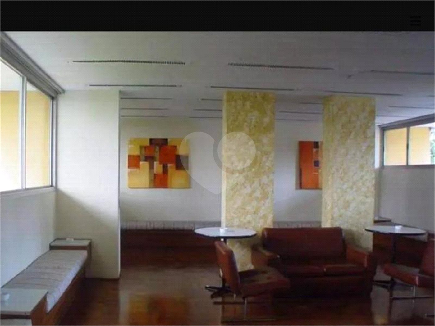 Apartamento à venda com 3 quartos, sendo 1 suíte, em Moema, São Paulo, SP