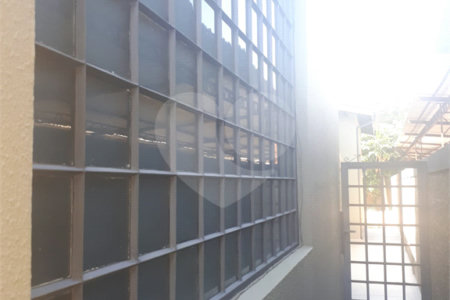 Casa à venda ou para alugar com 3 quartos, sendo 2 suítes,  no Centro, Vinhedo, SP