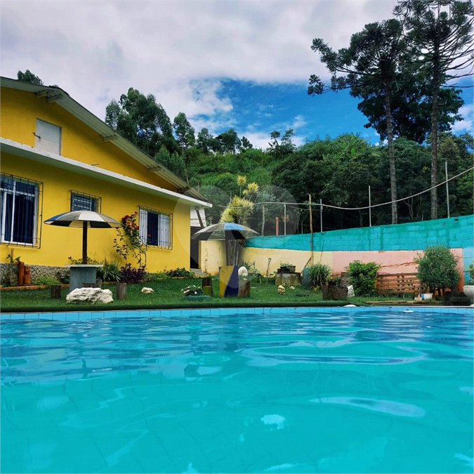 Chácara à venda com 3 quartos em Lavras, Mairiporã, SP